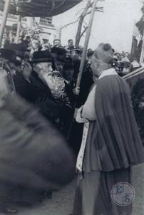 Meeting of the rabbi and the Catholic priest. Tysmenytsya, 1937