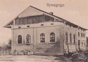Stone synagogue of Voynyliv, postcard fragment
