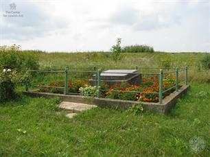Memorial on the South mass grave in Rohatyn