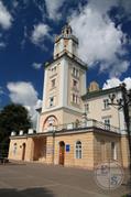 Одно из самых старых зданий - ратуша, 1670 г. Одно из самых старых зданий - ратуша, 1670 г.