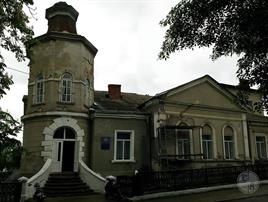 House of the gymnastic society Sokol. Photo by Andrii Bondarenko, Wikipedia