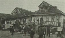Два заезда на центральной улице. Фото П.Жолтовского, 1930 Два заезда на центральной улице. Фото П.Жолтовского, 1930