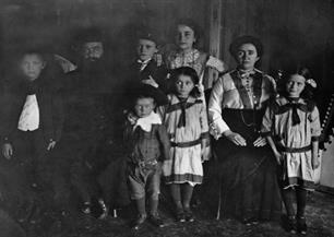 Семья раввина, Острог Семья раввина, Острог