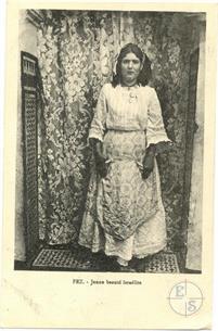 Фес, Марокко, 1918. Красивая еврейская девушка Фес, Марокко, 1918. Красивая еврейская девушка