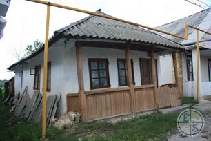 Шаргород, Винницкая обл. Галерея на уровне земли, 2012 Шаргород, Винницкая обл. Галерея на уровне земли, 2012