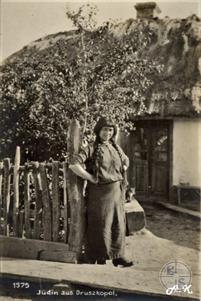 Еврейка из Дружкополя (совр. Журавники, Волынская обл.), 1914-1918 Еврейка из Дружкополя (совр. Журавники, Волынская обл.), 1914-1918