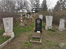 Последние захоронения здесь датируются 1990-ми годами Последние захоронения здесь датируются 1990-ми годами