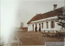 Дом колониста-земледельца колонии Горькая, 1904 г. Дом колониста-земледельца колонии Горькая, 1904 г.