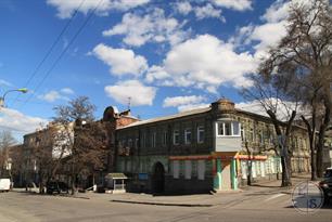Дом на углу Бородинской Дом на углу Бородинской