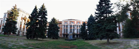 Дворец Ильича уже без Ильича Дворец Ильича уже без Ильича