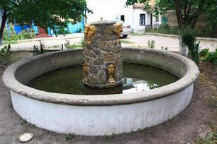 Фонтан на Шмидта, 17 Фонтан на Шмидта, 17