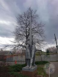 Вот и наш памятник Вот и наш памятник