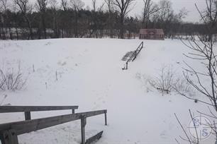 Новый памятник установлен еврейской общиной Днепра в 2012 г. Новый памятник установлен еврейской общиной Днепра в 2012 г.