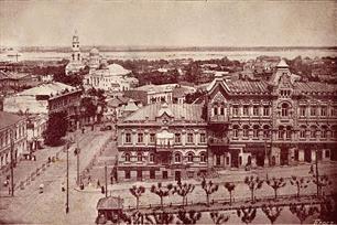 Угол Проспекта и Баррикадной. На заднем плане видна Хоральная синагога Угол Проспекта и Баррикадной. На заднем плане видна Хоральная синагога