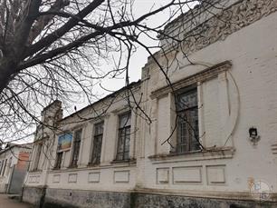 В бывшем особняке размещается военкомат В бывшем особняке размещается военкомат