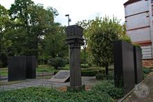 Мемориал на месте синагоги Мемориал на месте синагоги