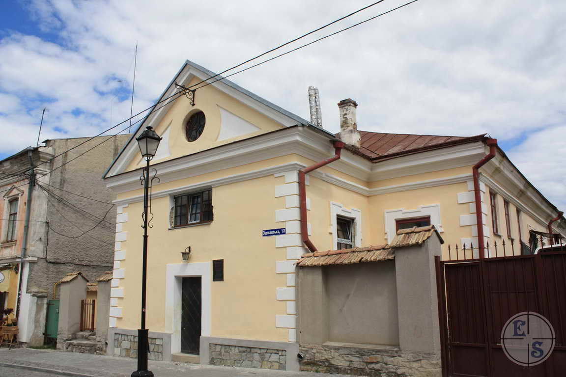 Дом Чарторыйских, 16 в. Дом Чарторыйских, 16 в.