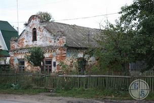 Старый дом на окраине