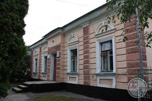 Есть и несколько очень симпатичных зданий в стиле модерн Есть и несколько очень симпатичных зданий в стиле модерн