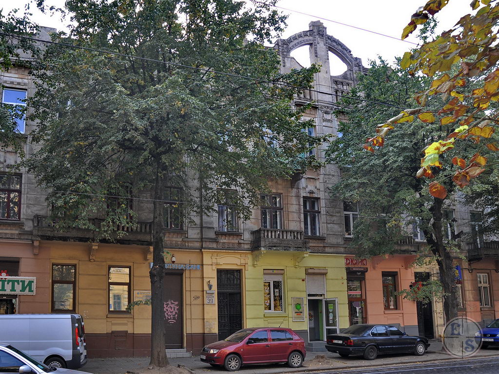 Дом №39. Фото Rbrechko, Википедия Дом №39. Фото Rbrechko, Википедия