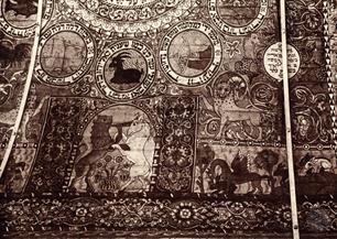 The duel of the lion and unicorn is a symbol of the former confrontation of Judea and Israel The duel of the lion and unicorn is a symbol of the former confrontation of Judea and Israel