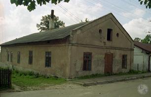 Jewish bathhouse with mikveh, 1997