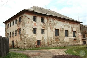 Main synagogue, 2021. In the 1960s, the building was rebuilt to school and gym Main synagogue, 2021. In the 1960s, the building was rebuilt to school and gym