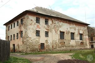 Main synagogue, 2021. In the 1960s, the building was rebuilt to school and gym