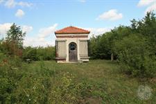 Ohel on the grave of Hanoch Genoch Mayer