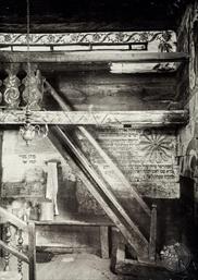 Chandelier and staircase to the women's gallery