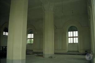 Synagogue interior, 1995. In Soviet times, the synagogue was used as a store