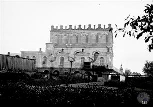 Synagogue in Belz, 1914-1918. Photo was taken by Austrian soldiers Synagogue in Belz, 1914-1918. Photo was taken by Austrian soldiers