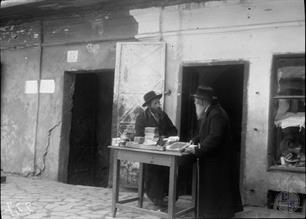 Jewish traders Jewish traders