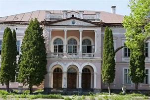 Но ворота остановят не всех шпионов. Фото с сайта pizzatravel.com.ua Но ворота остановят не всех шпионов. Фото с сайта pizzatravel.com.ua