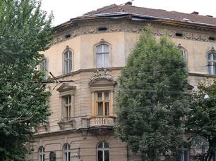 Марс и Венера на доме №10. Фото Rbrechko, Википедия Марс и Венера на доме №10. Фото Rbrechko, Википедия