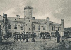 Town Hall, the beginning of the 20th century. Who would have thought that she looked like that?