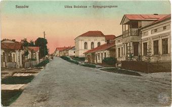 Sasiv, Synagogue street (Synagogengasse). The synagogue is on the right