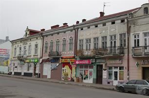 IOn the roof of this house on Shevchenko, 147, was arranged a sukkah