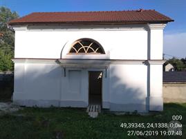 Ohel of rabbi Tzvi Hirsh on Jewish cemetery in Zhydachiv, 2019