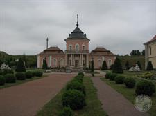 There are only 3 such examples of "eastern" architecture in Europe: Peterhof, Sanssouci and Zolochiv