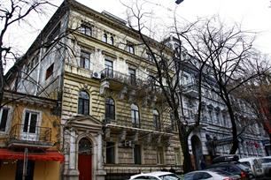 Доходный дом по соседству, Дерибасовская 5 Доходный дом по соседству, Дерибасовская 5