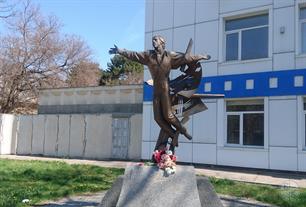 Памятник Владимиру Высоцкому Памятник Владимиру Высоцкому