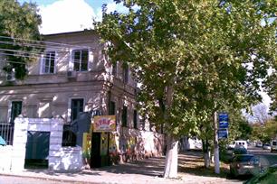 Бывший дом Лифшица, 2009. Фото Olaffpomona, Википедия Бывший дом Лифшица, 2009. Фото Olaffpomona, Википедия