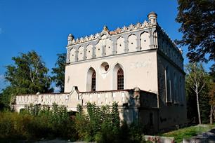 Синагога в Гусятине, 2013 Синагога в Гусятине, 2013