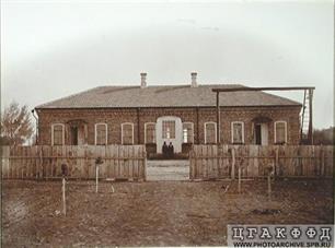Школа колонии Надежная, 1904 г. Школа колонии Надежная, 1904 г.
