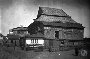 Синагога в Острополе, нач. ХХ в. Синагога в Острополе, нач. ХХ в.