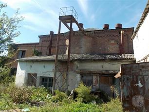 Арон кодеш на восточном фасаде Арон кодеш на восточном фасаде