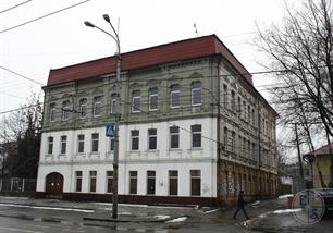 Чечеловская аудитория Научного общества, в которой арендовал помещения Еврейский политехникум в 1917 г. Пр. Нигояна, 33 Чечеловская аудитория Научного общества, в которой арендовал помещения Еврейский политехникум в 1917 г. Пр. Нигояна, 33