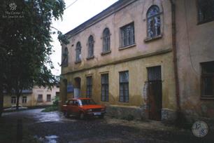 Клойз Ишрей Лев, 1998 Клойз Ишрей Лев, 1998