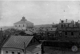 Синагога на заднем плане, 1912 Синагога на заднем плане, 1912